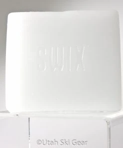 Swix Backshop Universal Glide Wax Warm 250g Bulk Wax